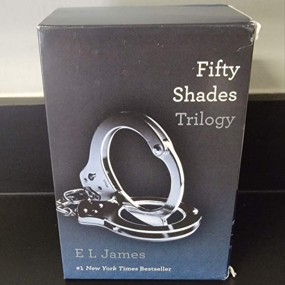 Fifty Shades of Grey Trilogy book set - Picture 2 of 7